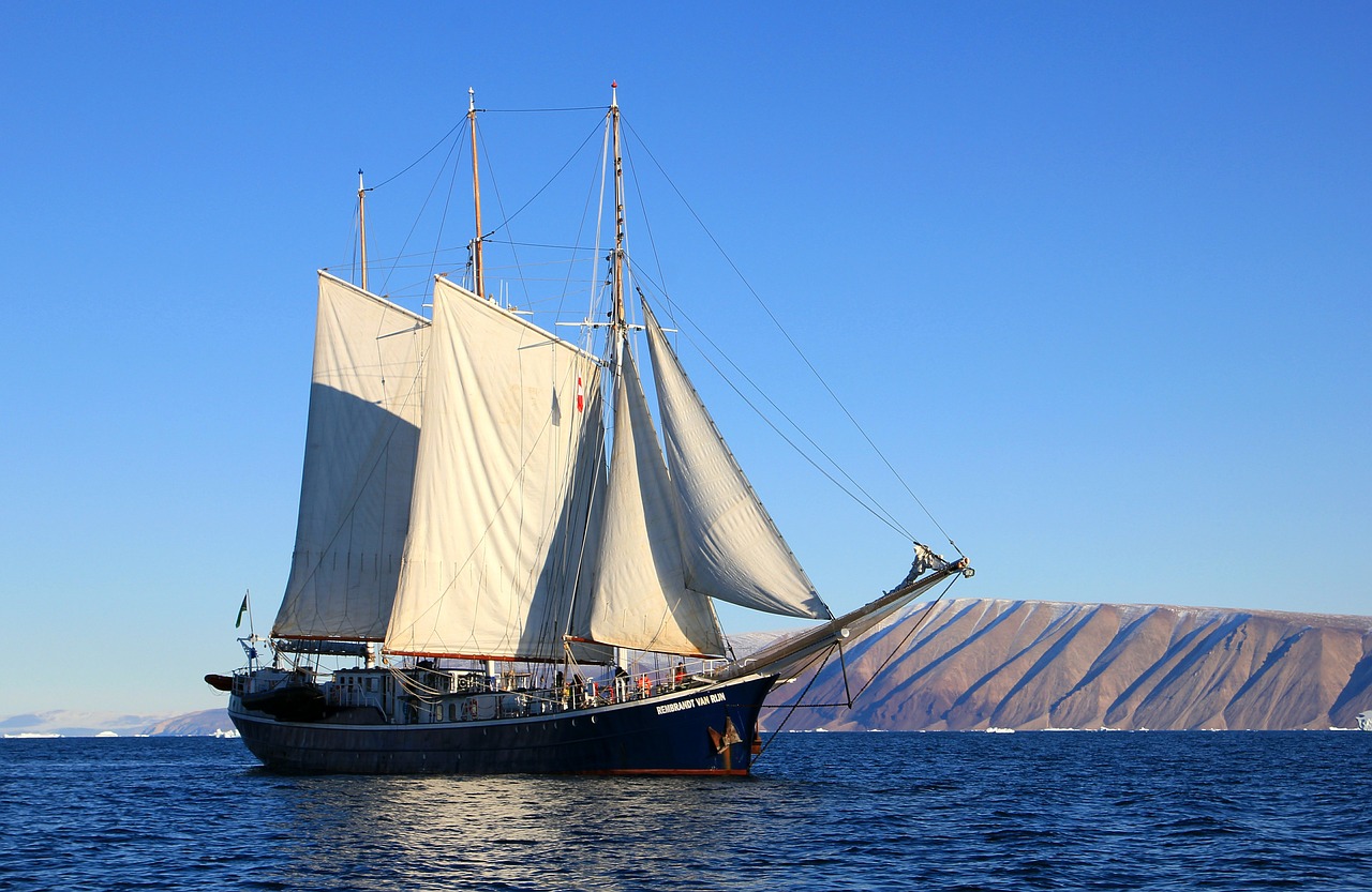 Segelschiff vor Grönland