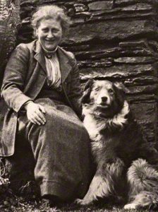 Beatrix Potter mit ihrem Hund